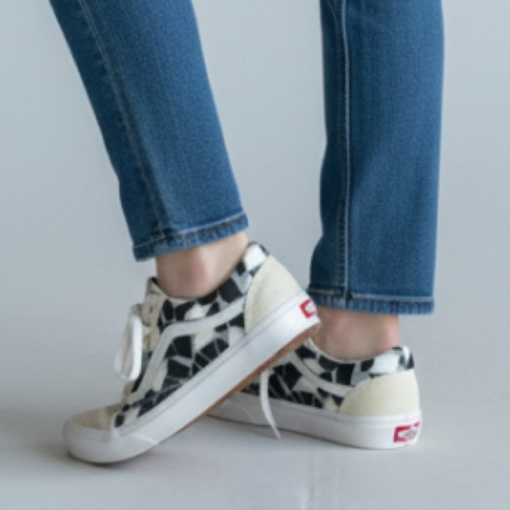 Vans Old Skool Mosaic Sneakers Me s size 6 Women’s size 7.5 NWOT Discontinued